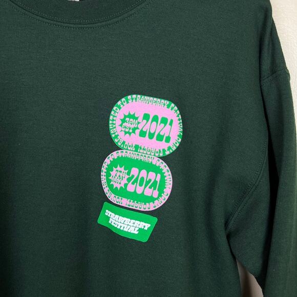 Strawberry Festival Crewneck Sweatshirt Size Medium - Picture 4 of 11